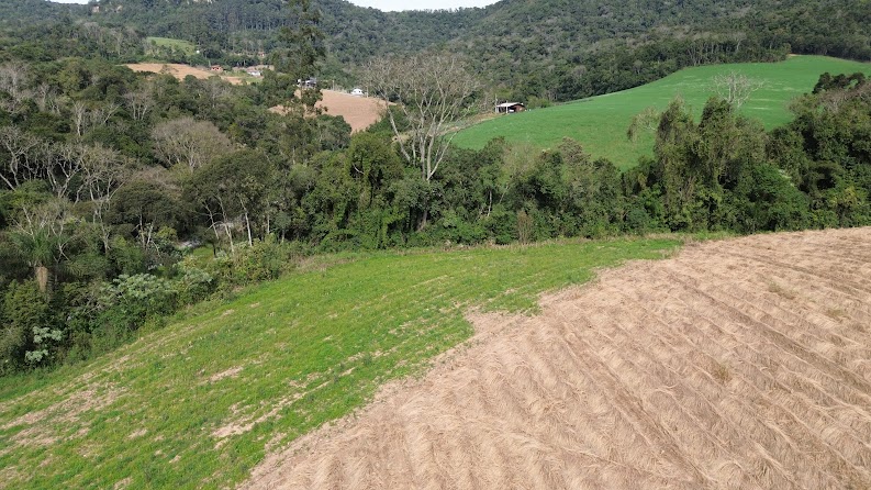 Vista geral da área rural do sítio no Rio Batalha