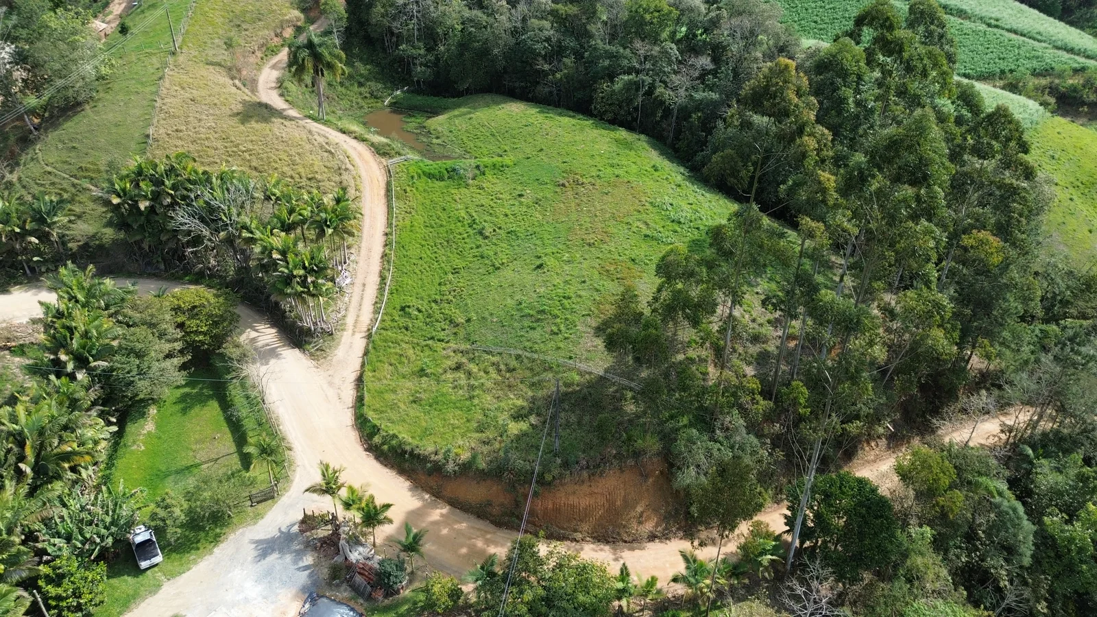 Vista aérea do acesso e da área de 6.200 m²